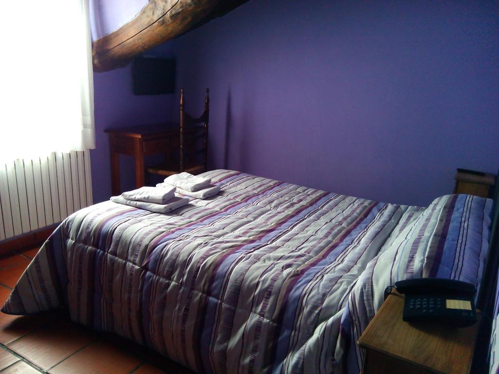 Hostal Venta Liara Allepuz 外观 照片