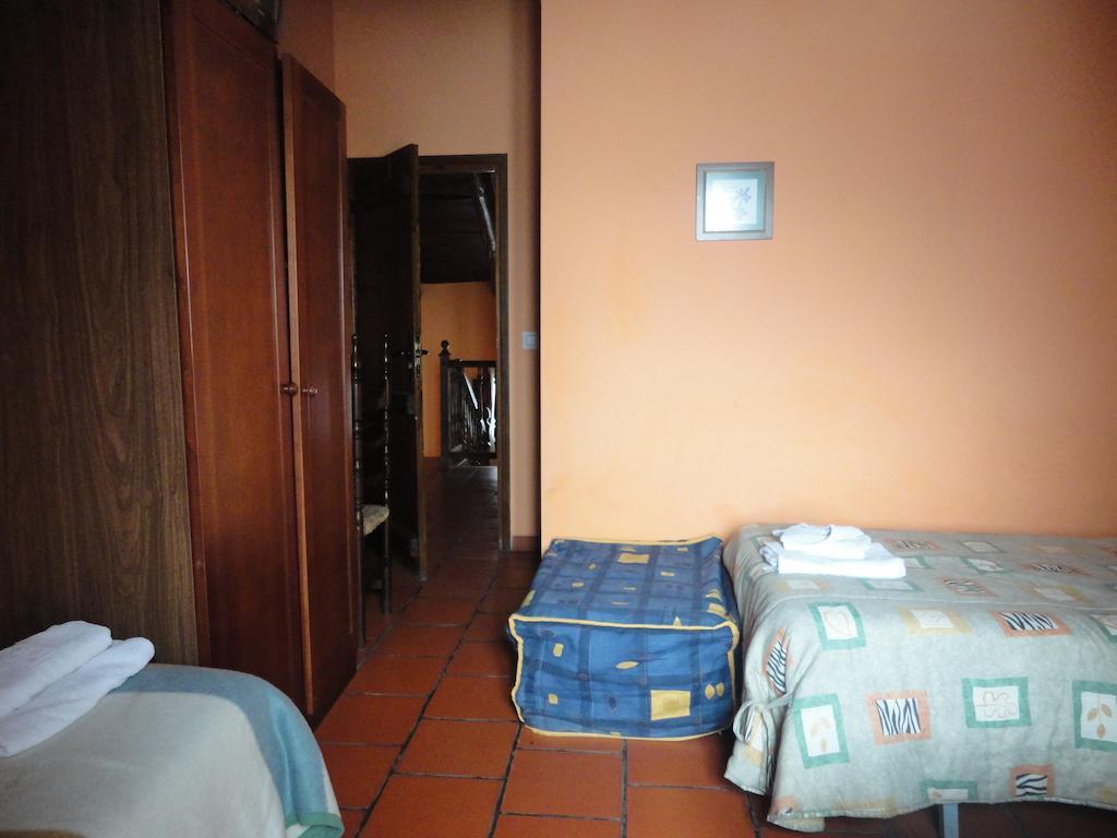 Hostal Venta Liara Allepuz 外观 照片