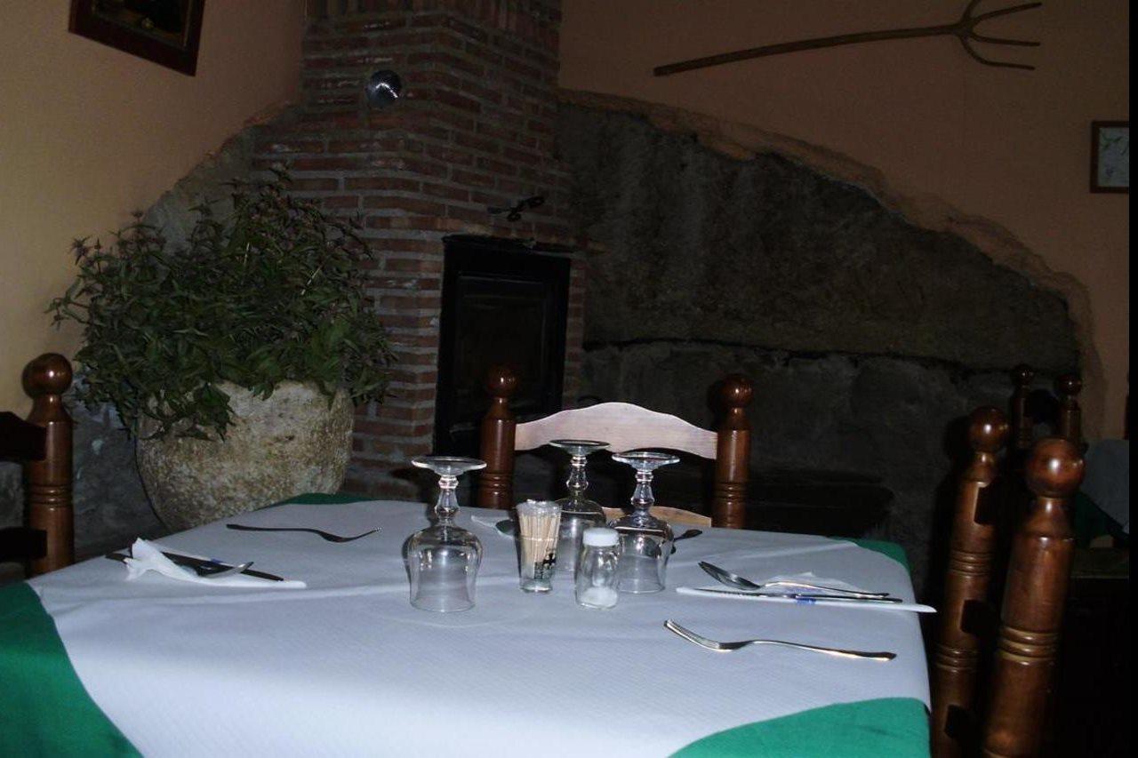 Hostal Venta Liara Allepuz 外观 照片