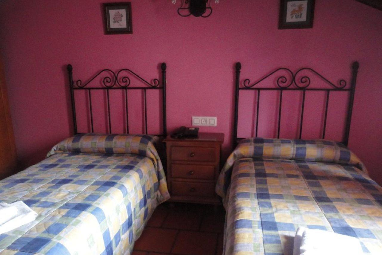 Hostal Venta Liara Allepuz 外观 照片